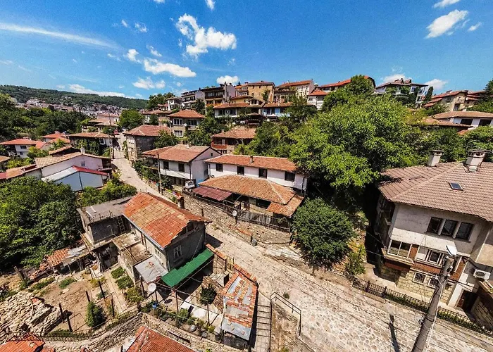 The Base- Balance Hub *